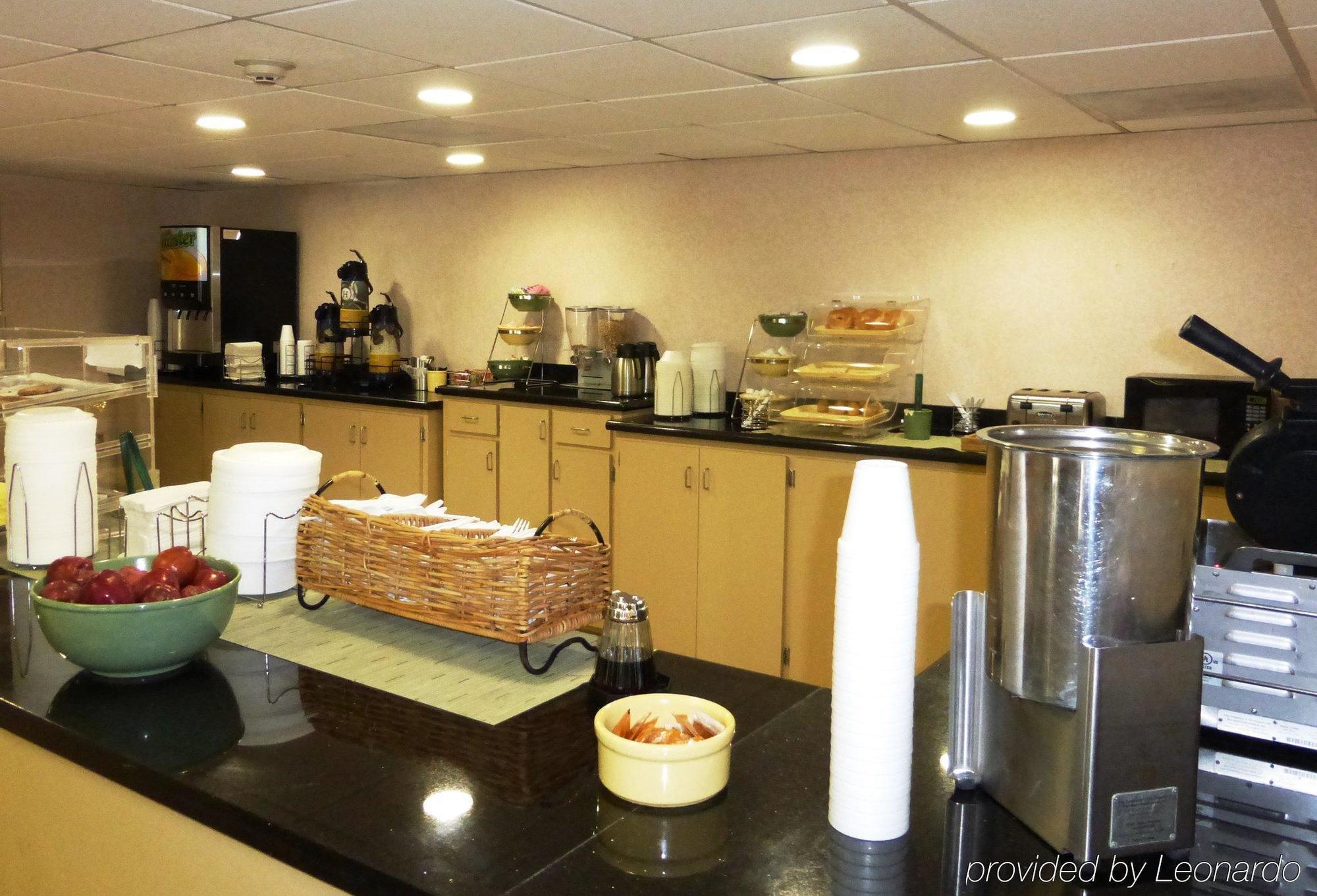 Quality Inn Emporia Esterno foto